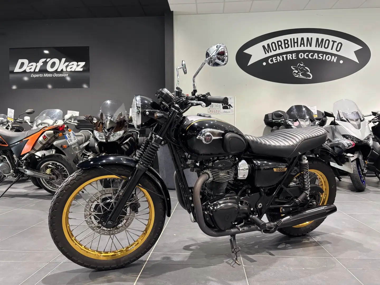 Kawasaki W 800 Negro - 1