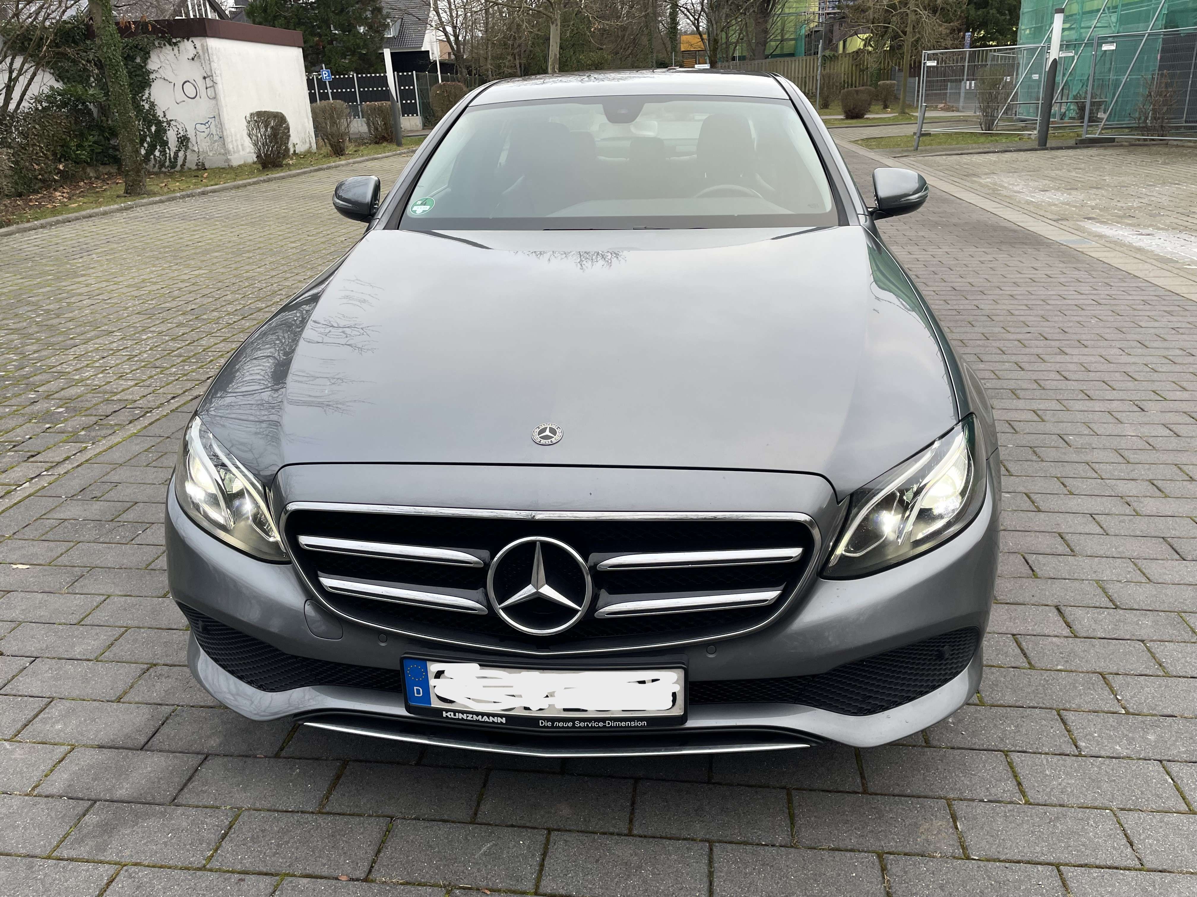 Second hand Mercedes Benz E-Class 