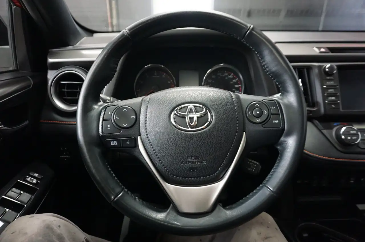 Toyota RAV 4 снимка Toyota RAV 4