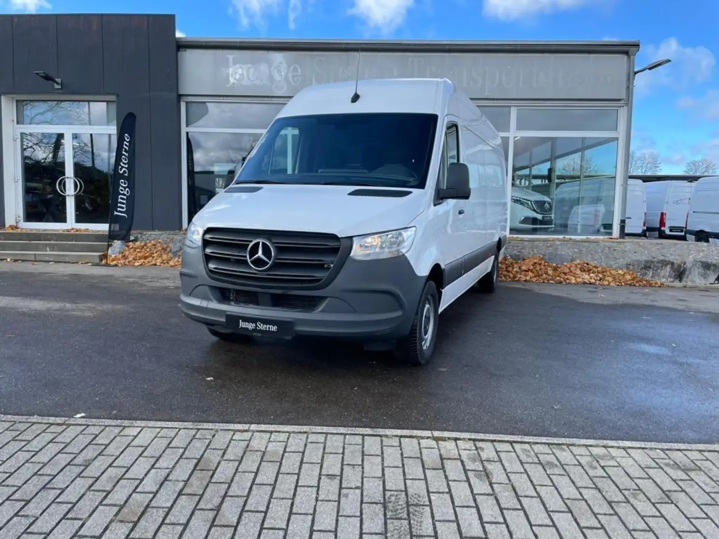 Mercedes-Benz Sprinter 319 CDI KA/MAXI/L3H2/4325/AHK3,5t/MBUX/KL Weiß - 2
