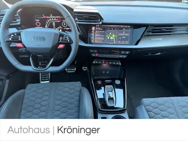 Audi RS3 view 13