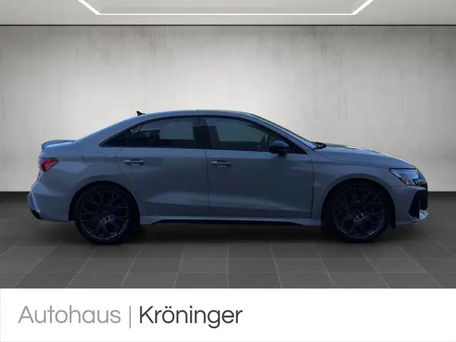 Audi RS3 view 4