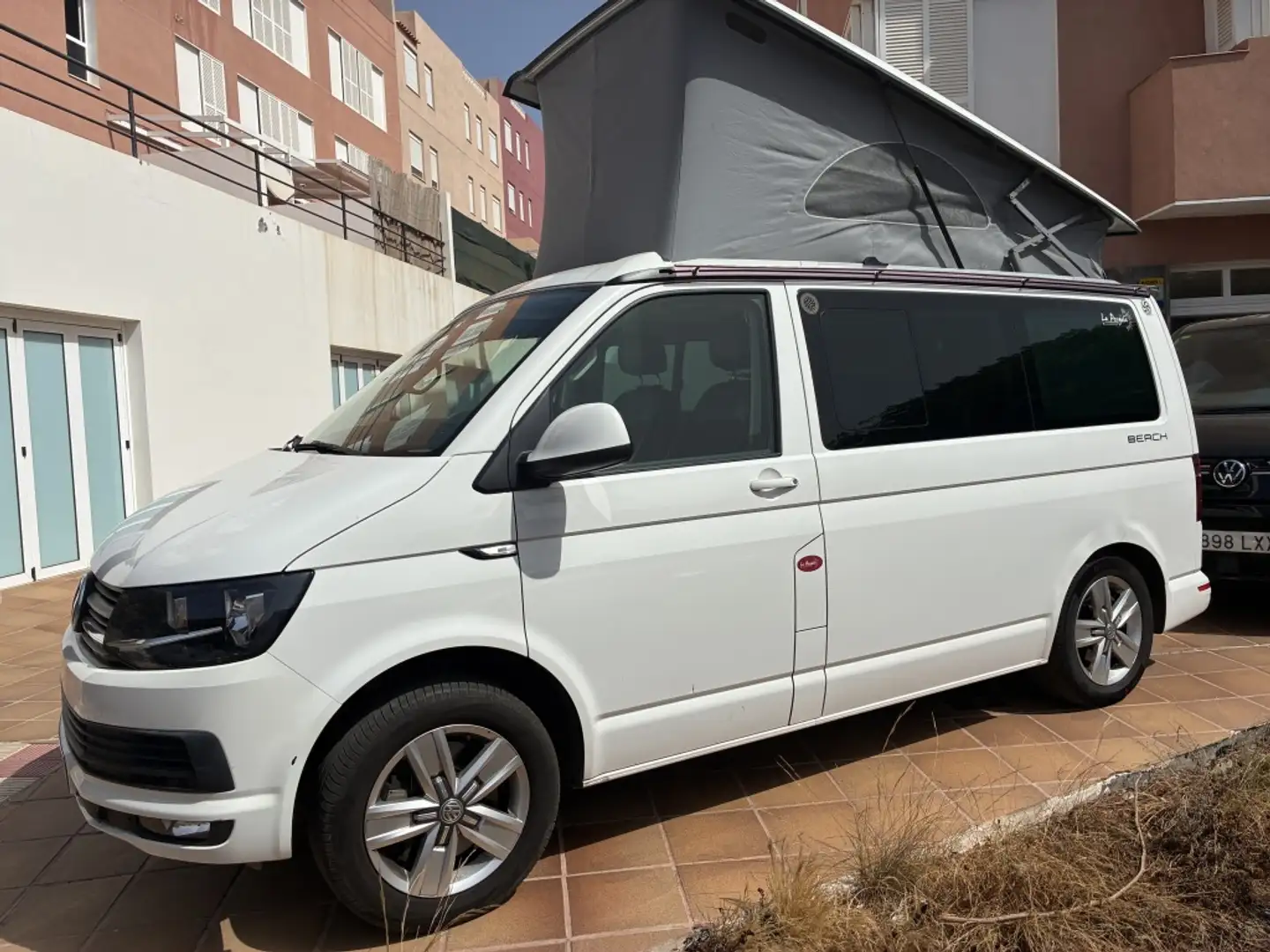 Volkswagen T6 California 2.0TDI BMT Beach 4M DSG 146kw Blanco - 1