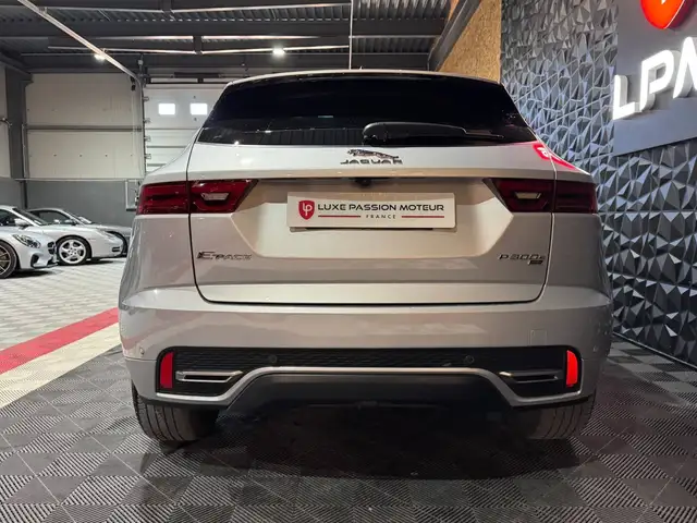 Jaguar E-Pace view 5
