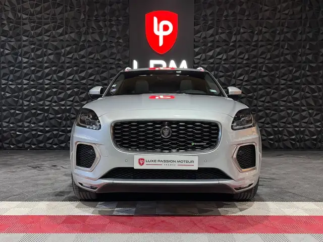 Jaguar E-Pace view 3