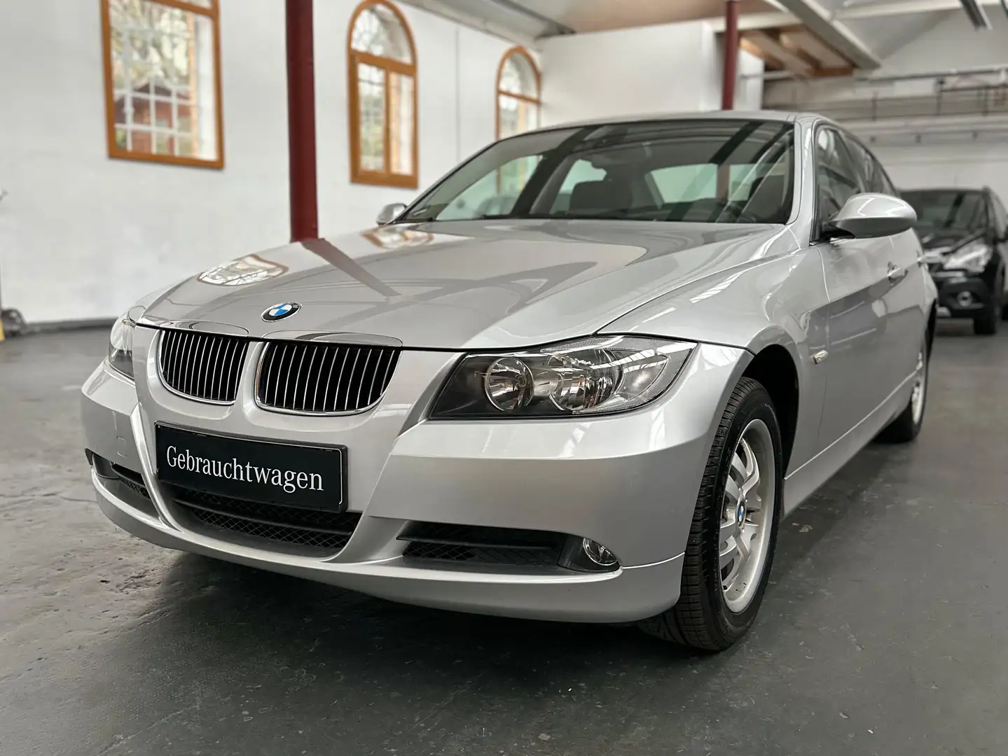 BMW 325 325i xDrive *TÜV&Service NEU* Silber - 1