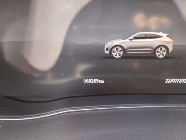Jaguar E-Pace view 12