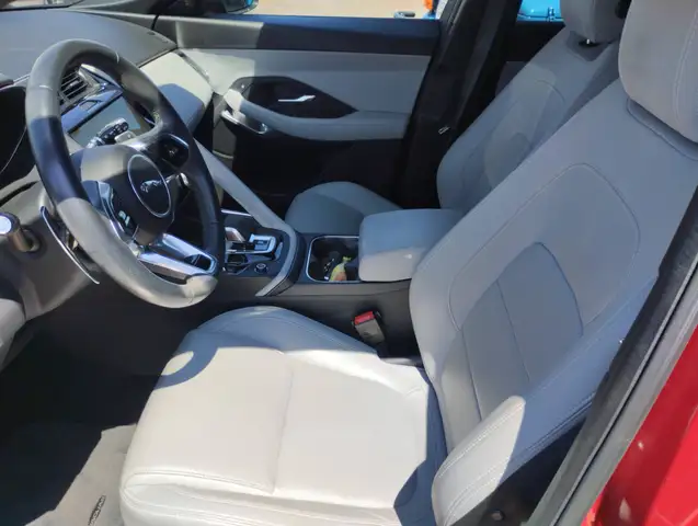 Jaguar E-Pace view 10