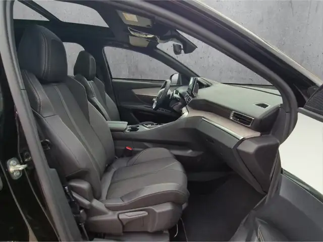 Peugeot 3008 view 13