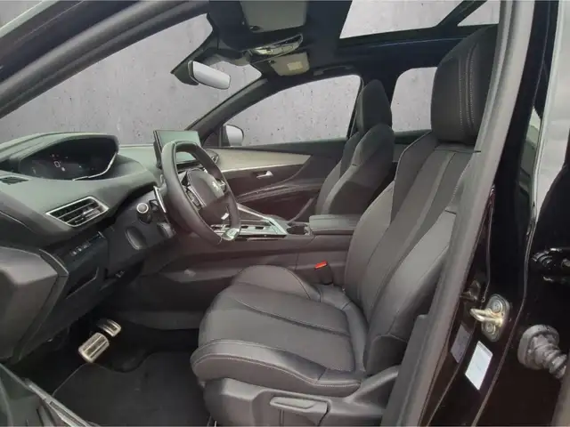 Peugeot 3008 view 9