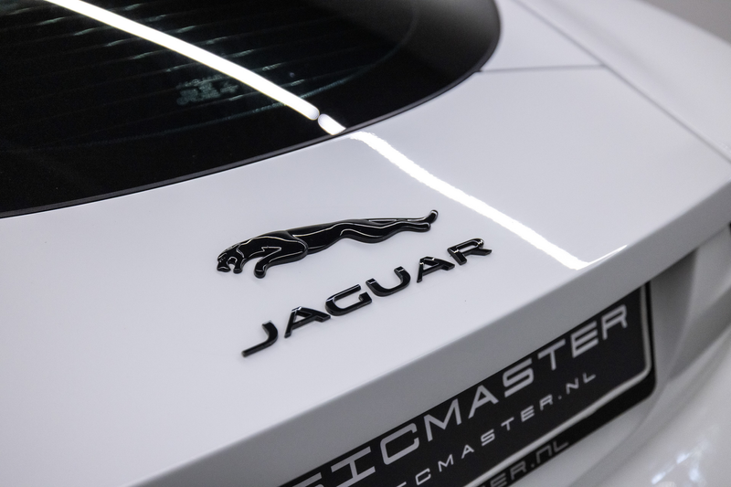 Jaguar F-Type 5.0 V8 R Coupé — photo 45