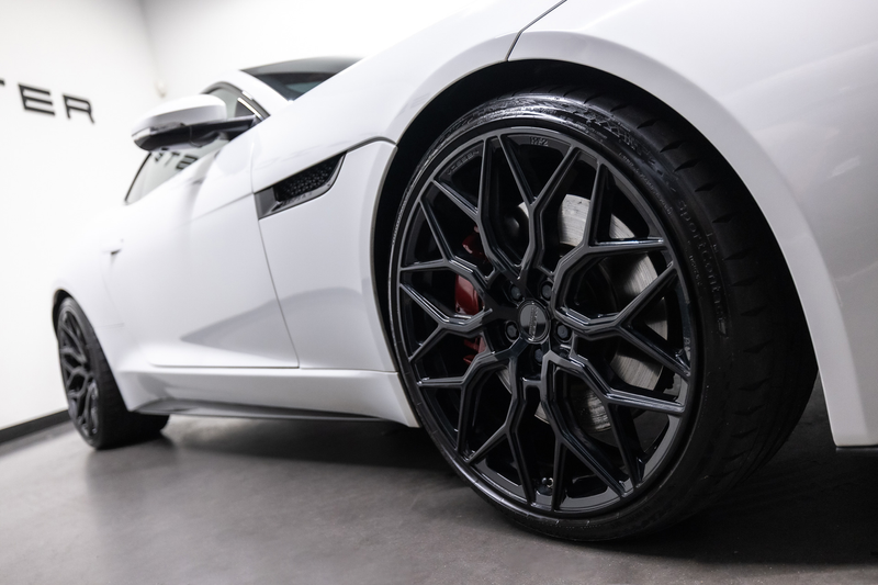 Jaguar F-Type 5.0 V8 R Coupé — photo 14