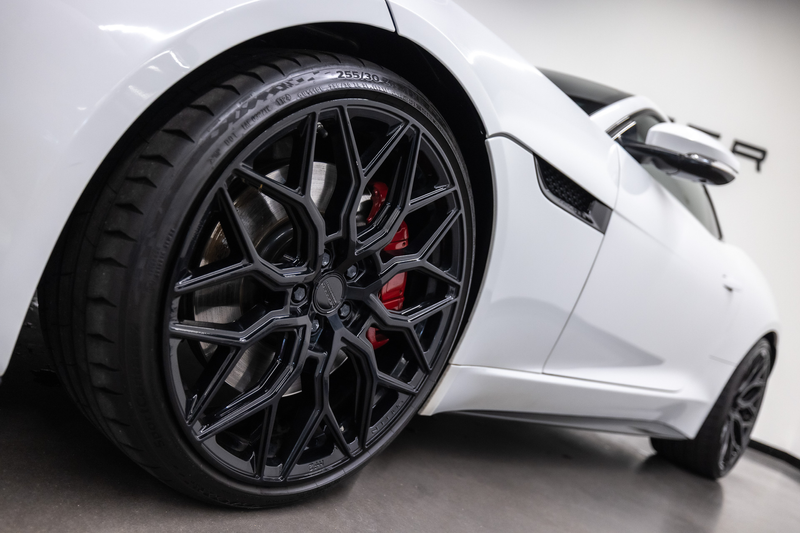 Jaguar F-Type 5.0 V8 R Coupé — photo 10