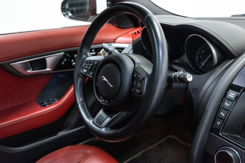 Jaguar F-Type 5.0 V8 R Coupé — photo 13