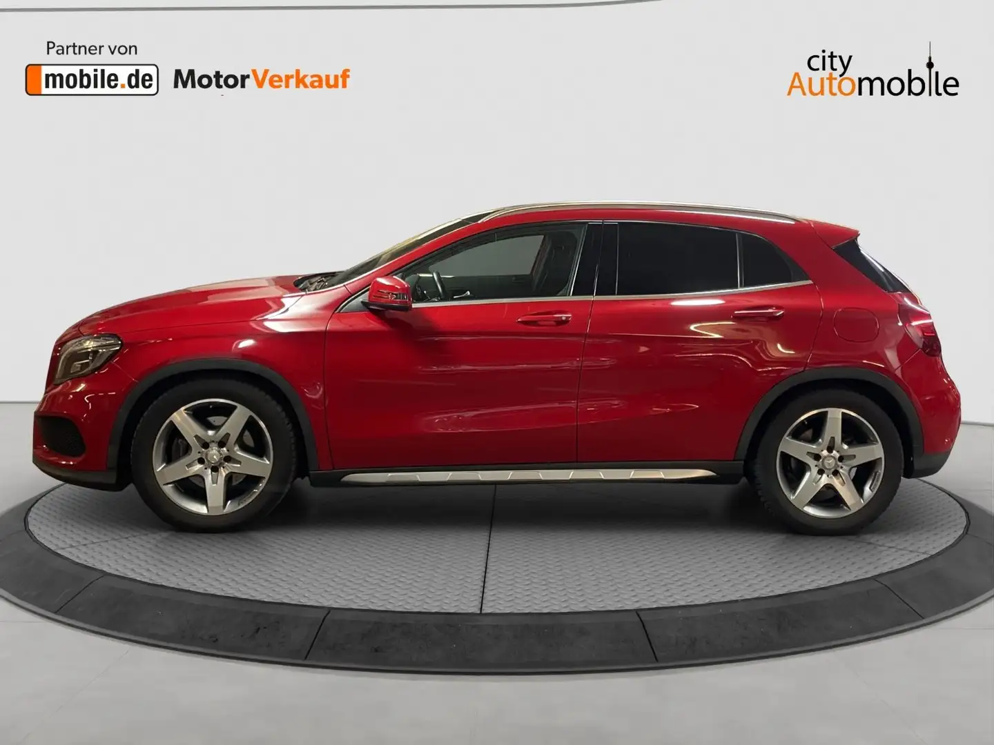 Mercedes-Benz GLA 220 CDI 4Matic/Pano-Dach/Alcantara/SHZ/Navi Rot - 2