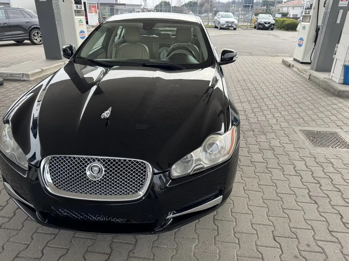 Jaguar XF 2.7d Premium Luxury auto - 2