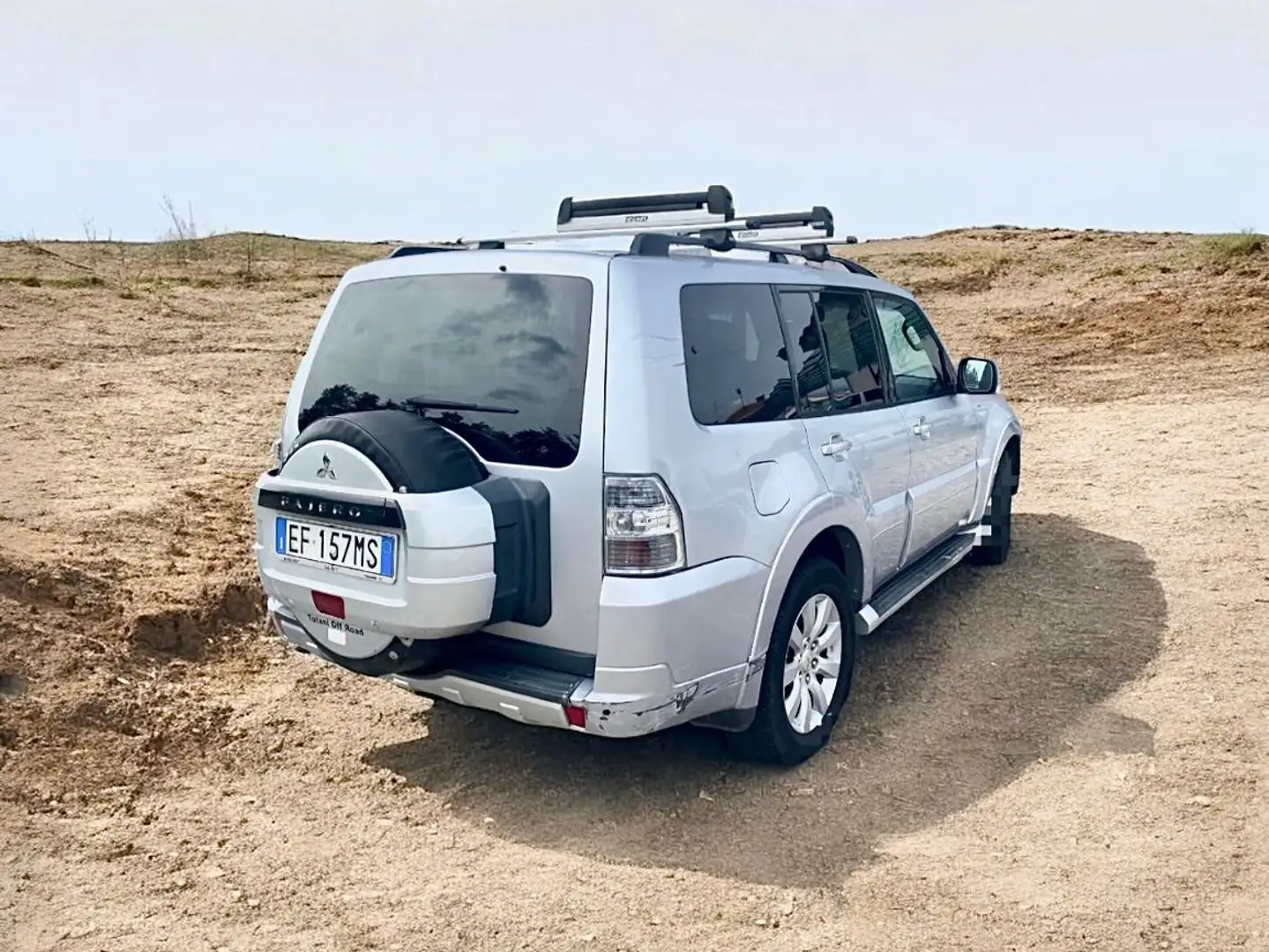 Mitsubishi Pajero 3.2 cr Instyle 200cv 7 Posti 5p 2010 Argento - 2