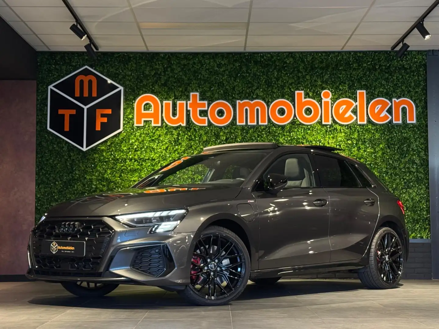 Audi A3 Sportback 45 TFSI e 3x S-LINE Competition|RS-ZETEL Gris - 1
