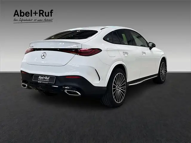 Mercedes-Benz GLC view 5