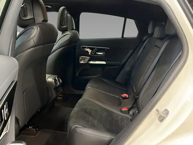 Mercedes-Benz GLC view 9