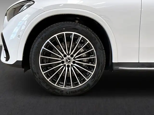 Mercedes-Benz GLC view 7