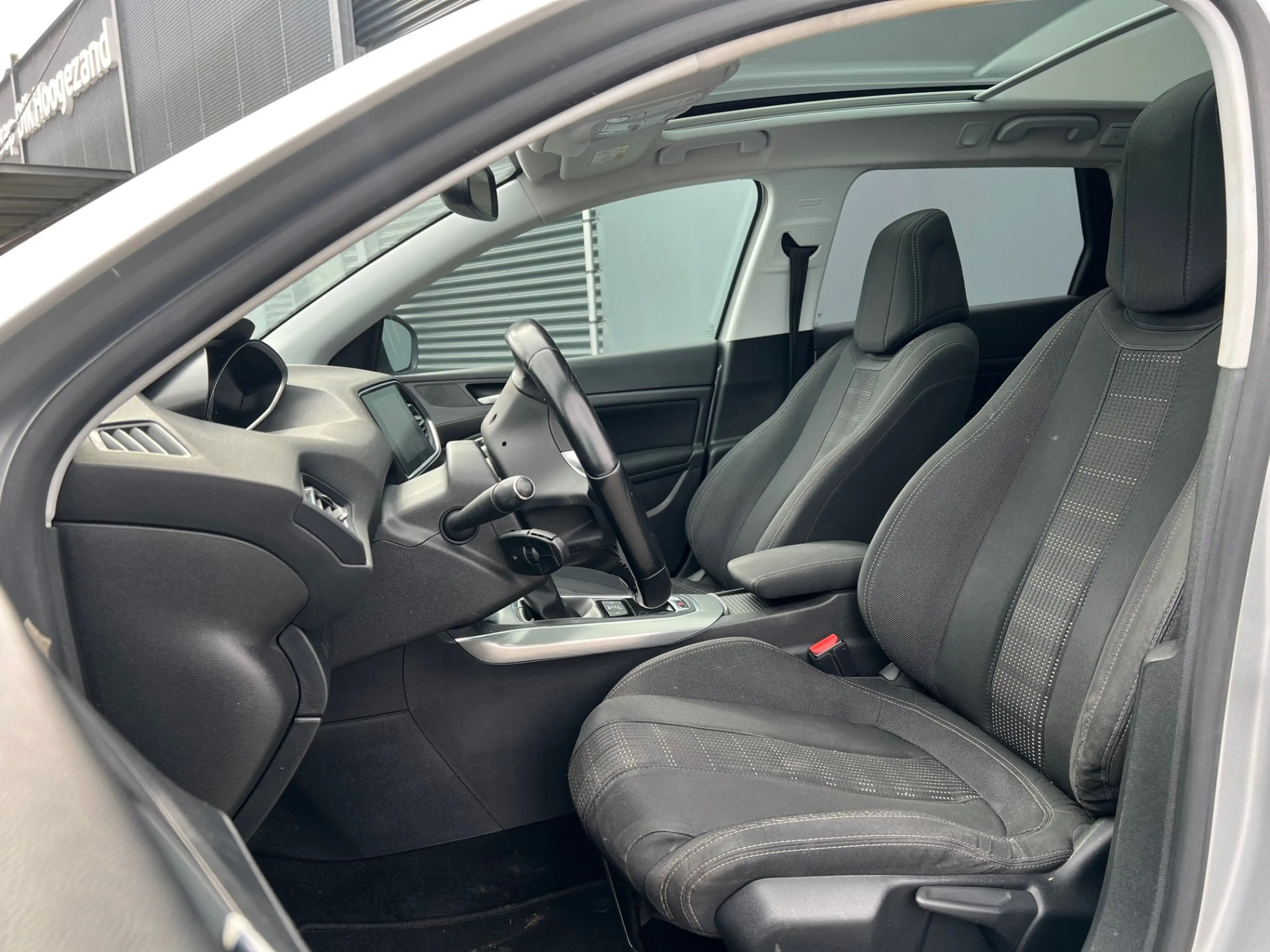 Peugeot 308 SW BWJ 12-2016 | 1.2T 131PK Premium AUTOMAAT | PAN — photo 4