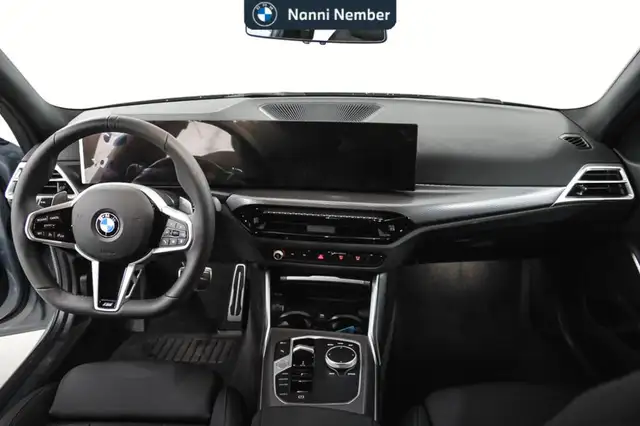 BMW 3 Series view 8