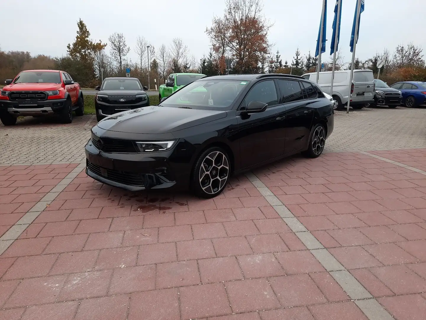 Opel Astra ST Ultimate 360°KAMERA*HEAD UP*NAVI*MATRIX Schwarz - 2