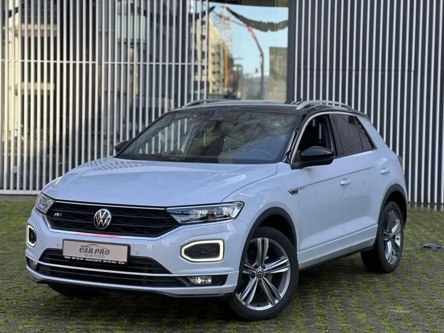 Volkswagen T-Roc R LINE / 4X4 /AUTOMATIQUE/ATTACHE REMORQUE/DIESEL Blanc - 1
