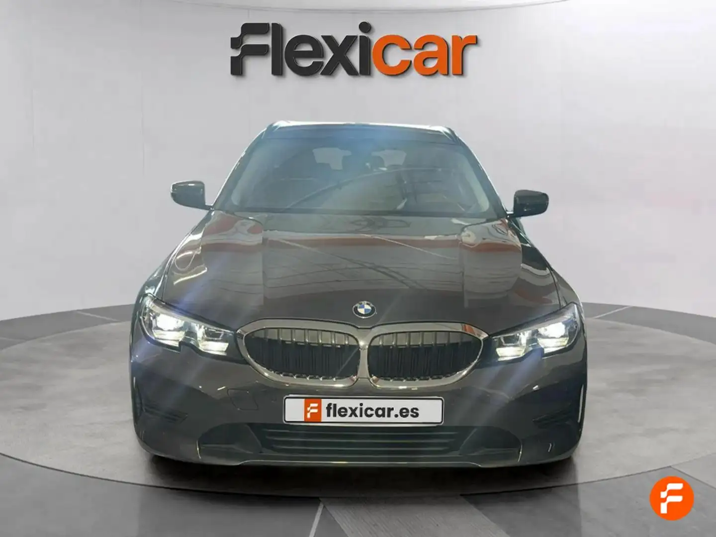 BMW 318 318d Auto.Touring Gris - 2