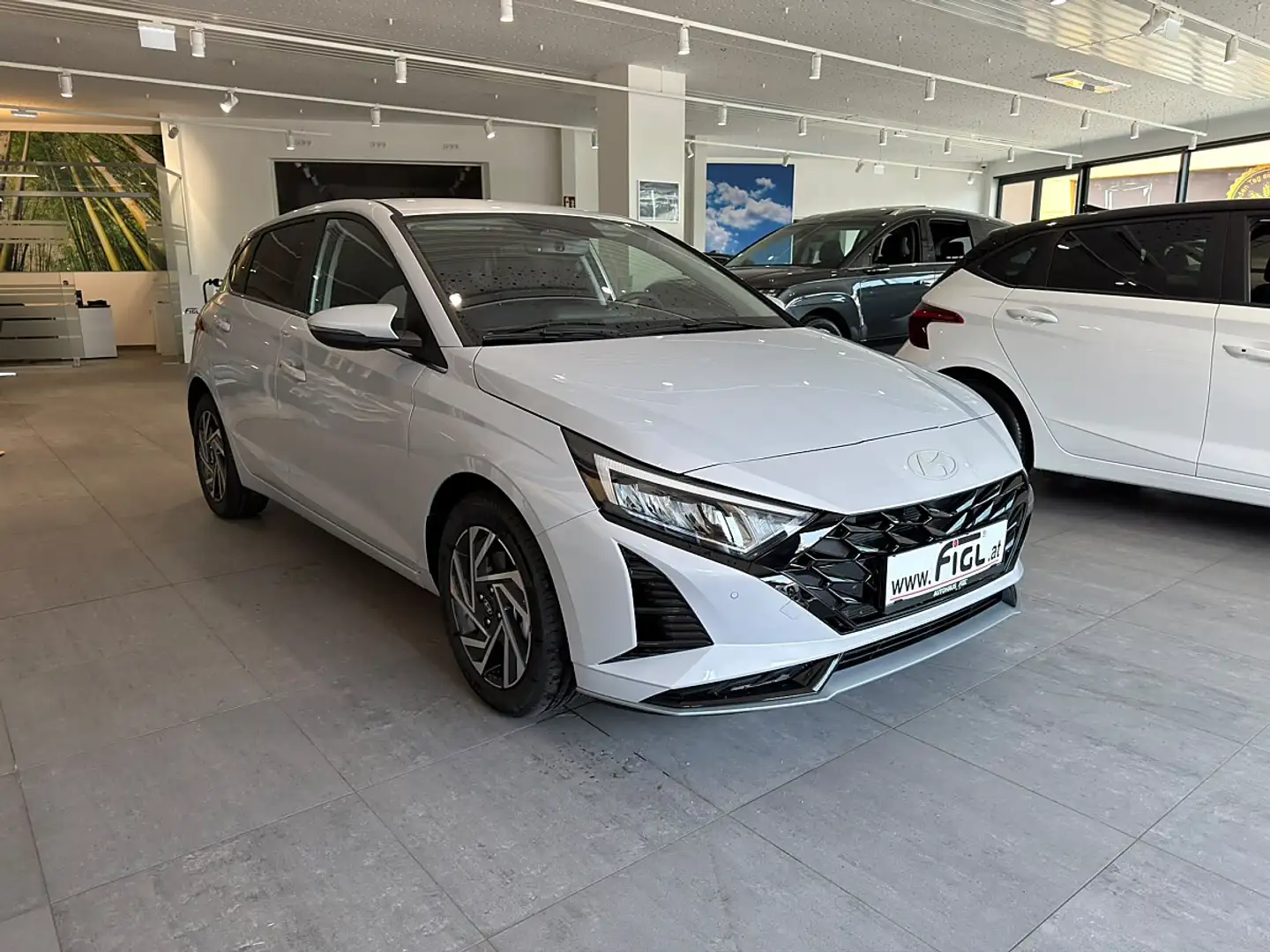 Hyundai i20 1,0 T-GDI Comfort Line DCT Grau - 2
