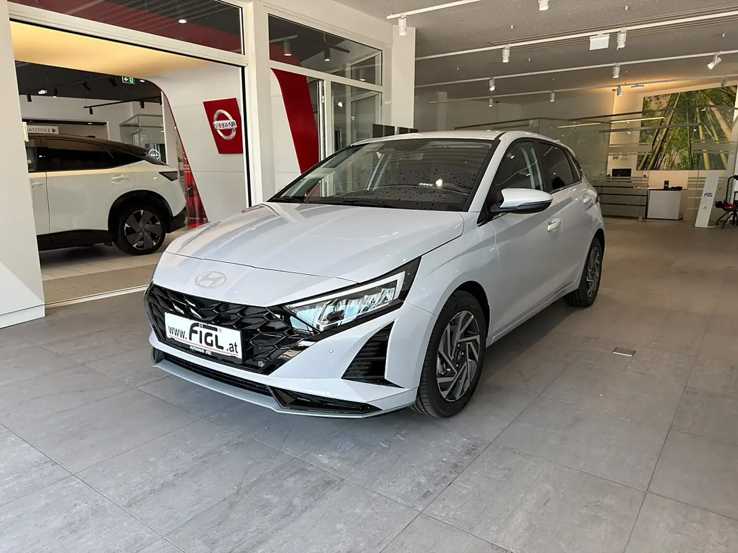 Hyundai i20 1,0 T-GDI Comfort Line DCT Grau - 1