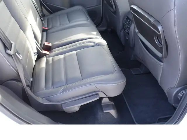 Ford Kuga view 8