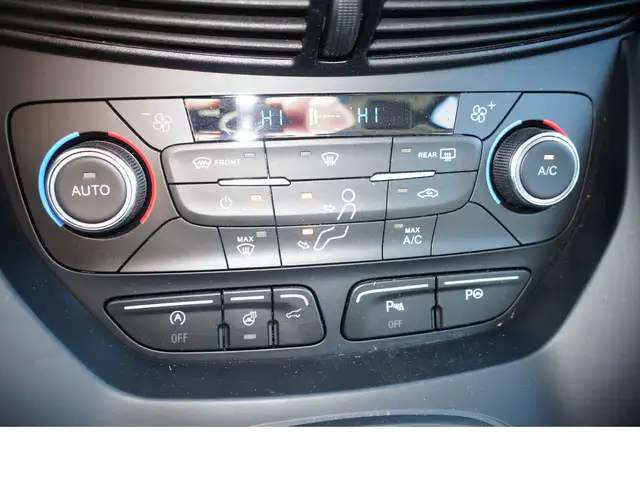 Ford Kuga view 10