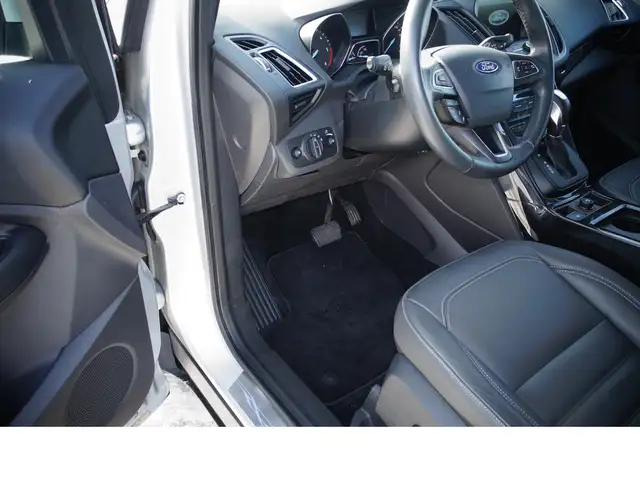 Ford Kuga view 6