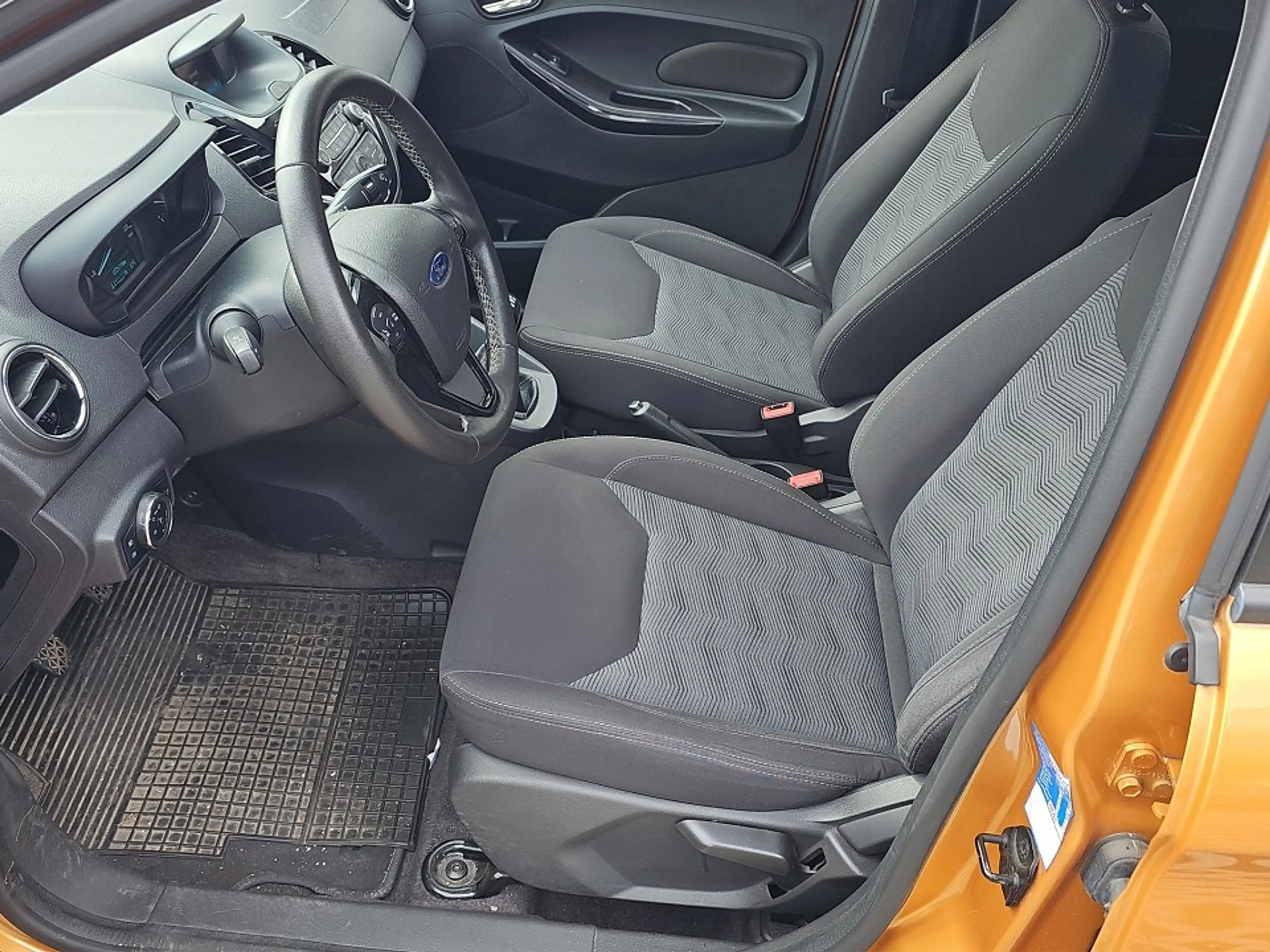 Ford Ka/Ka+ ++SHZ+Bluetooth+PDC++ — photo 9
