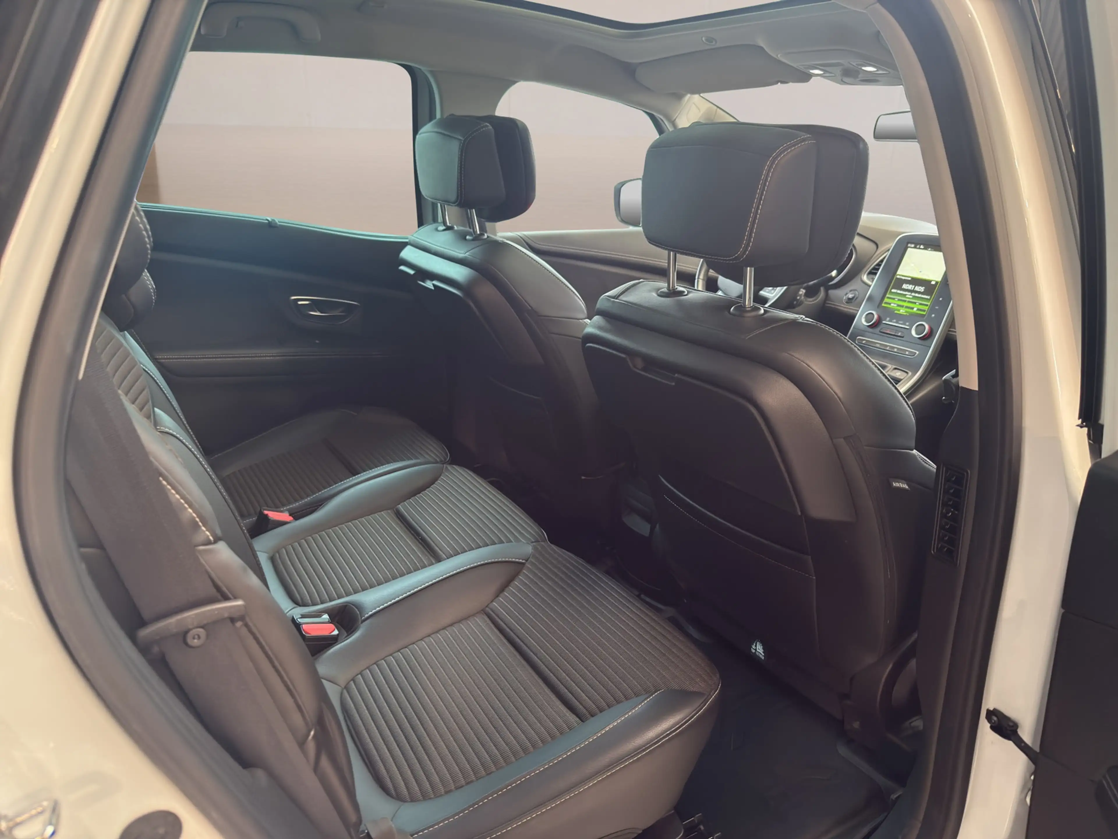 Renault Scenic IV Intens*Pano*Navi*Kamera*Allwetter — photo 10