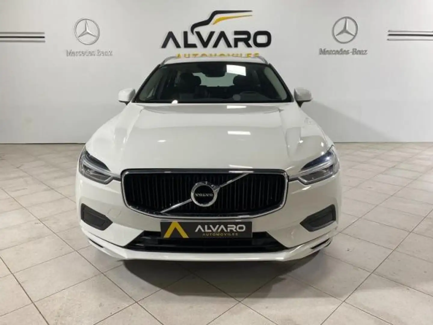Volvo XC60 D4 Business Plus Aut. Blanco - 2