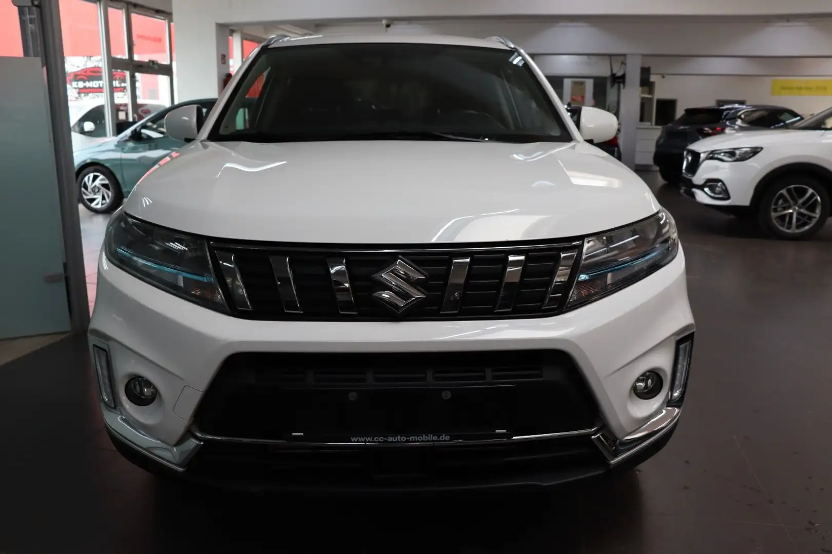 Suzuki Vitara 1.4 Mild-Hybrid Navi ACC SHZ AHK Klimaaut Weiß - 2