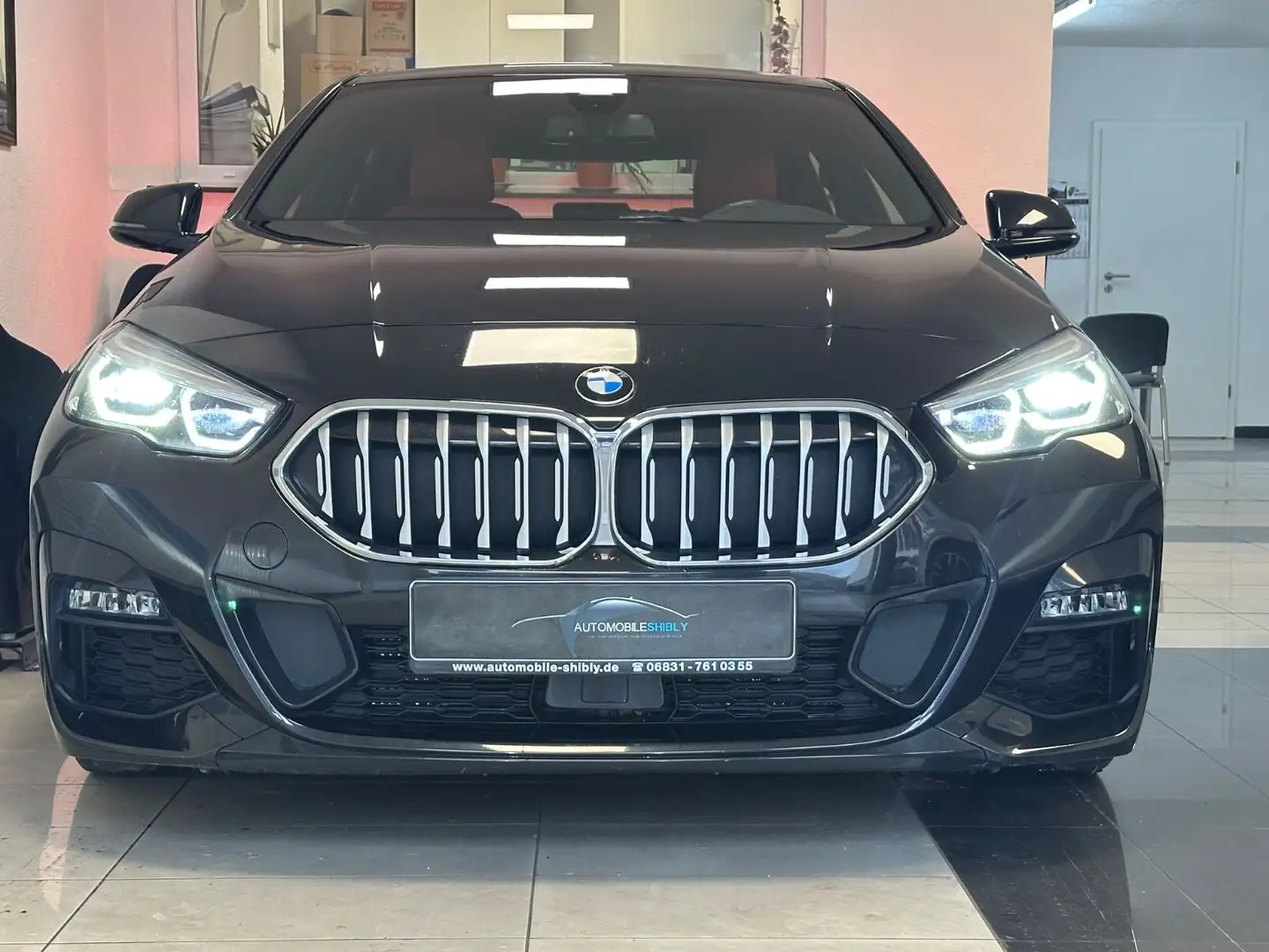 BMW 220d Gran Coupe M Sport Leder, Hedd-Up, LED Schwarz - 2