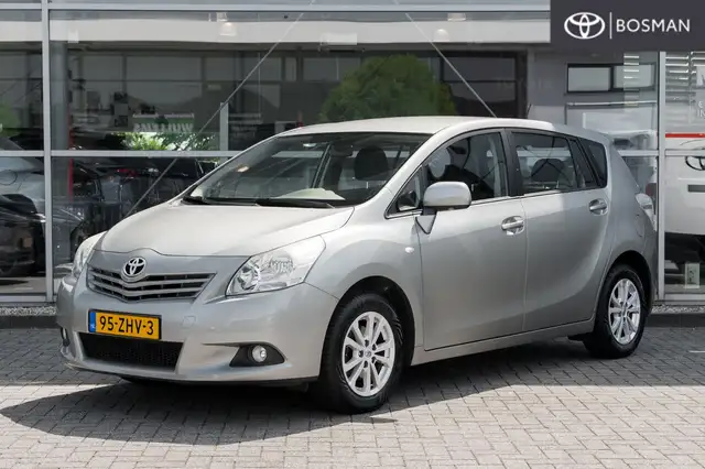 Toyota Verso 1.6 VVT-i Aspiration