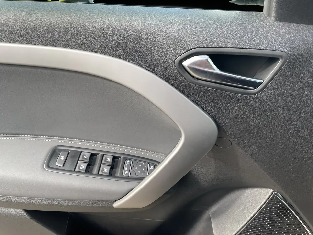 Mercedes-Benz EQT 200 Progressive LED KeyGo Navi-/WinterPkt SHZ 13