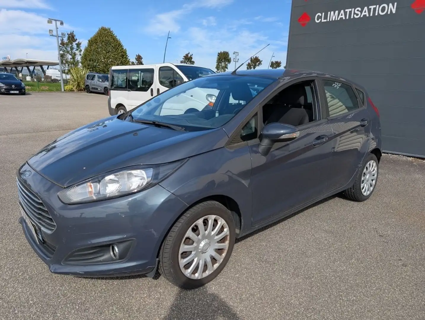 Ford Fiesta 1.25 82CH EDITION 5P Gris - 2
