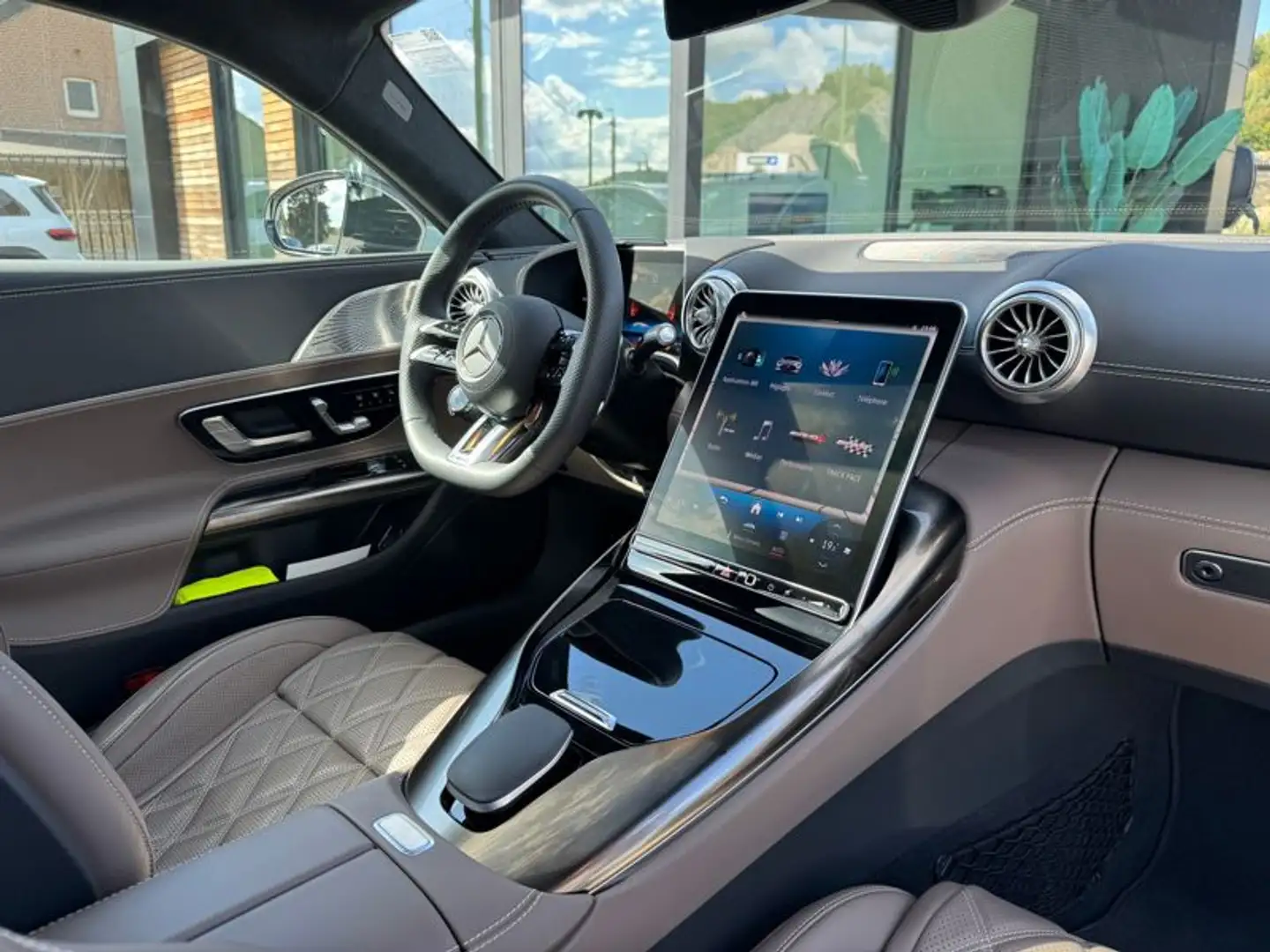 Mercedes-Benz AMG GT 55 4MATIC+ 2025!! Weiß - 2