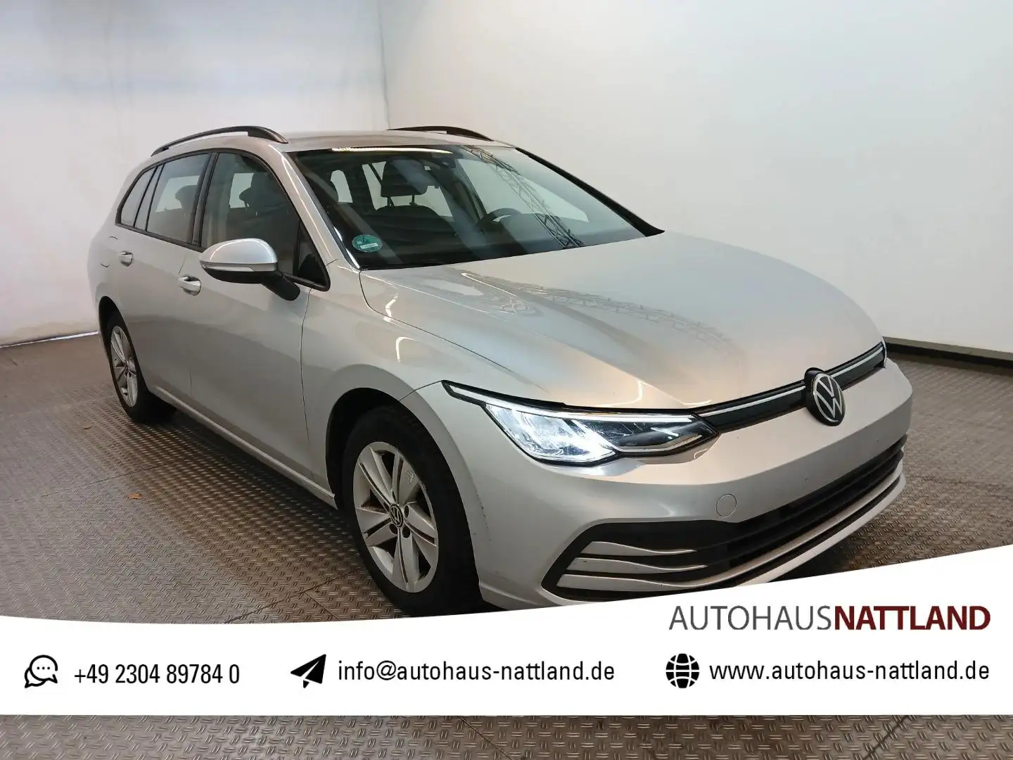 Volkswagen Golf 1.5 eTSI ACT Autom. ACC Navi LED AHK 1.Hd. Argent - 1