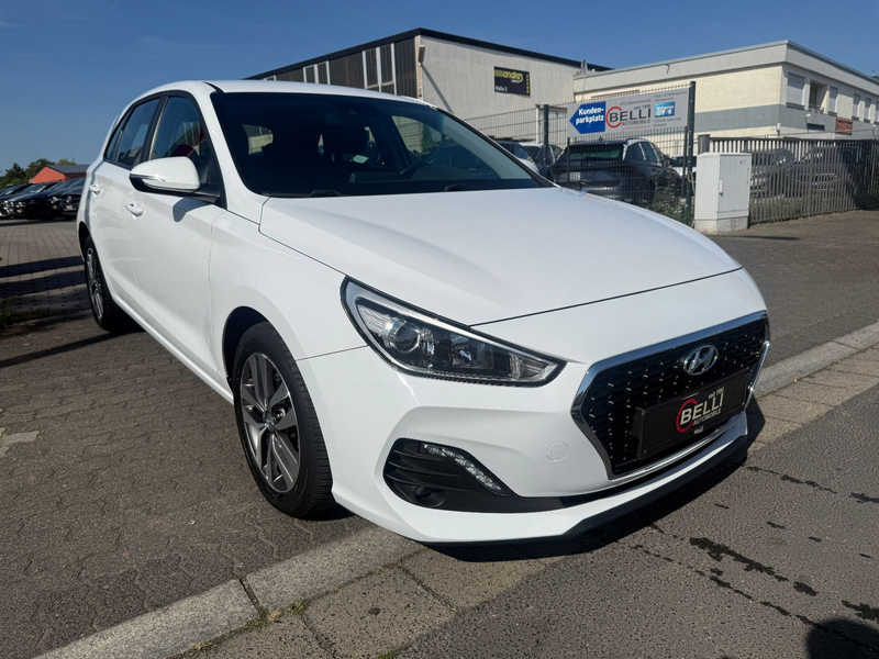 Hyundai i30 Trend Aut. Navi Keyless R.KameraFINANZIERUNG — photo 3