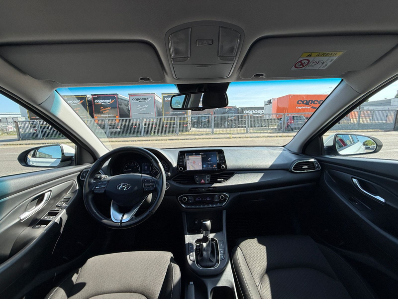 Hyundai i30 Trend Aut. Navi Keyless R.KameraFINANZIERUNG — photo 13