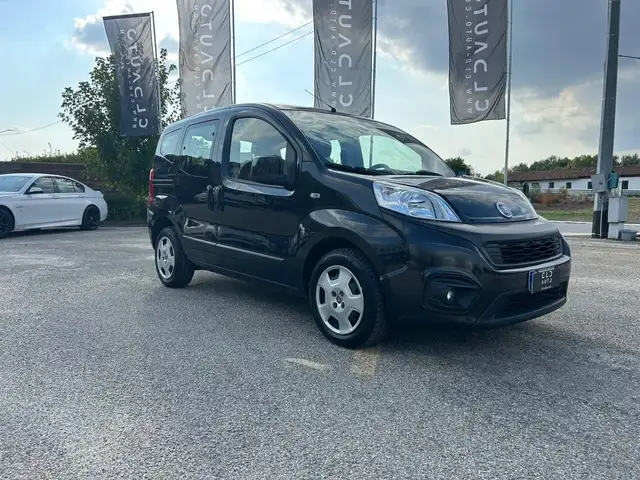 Fiat Qubo view 5