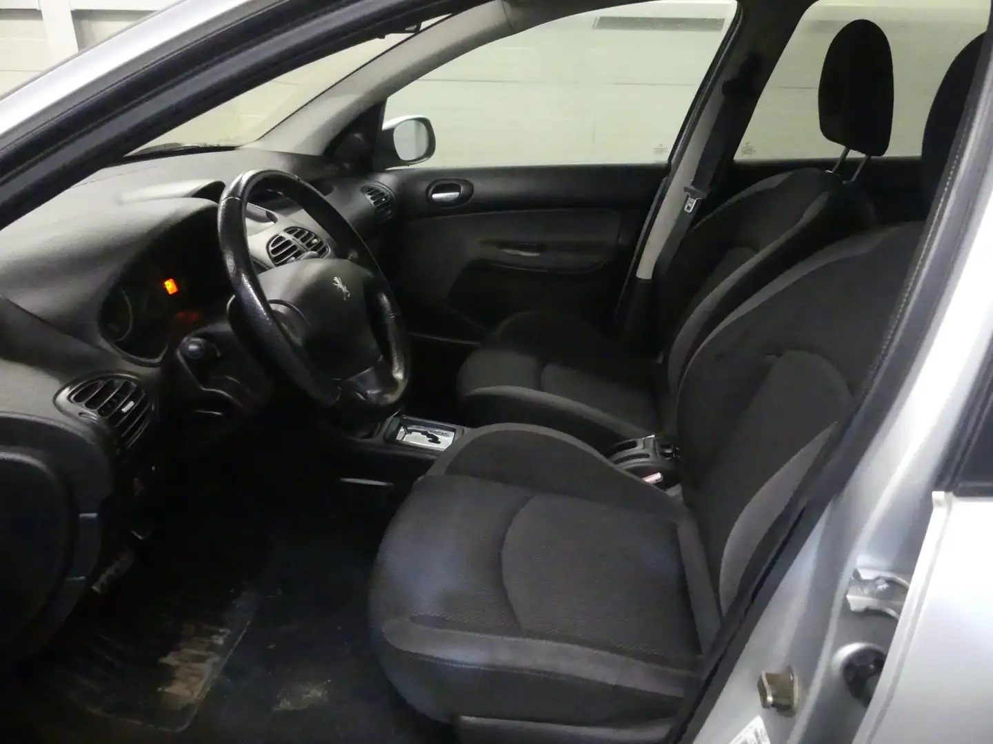 Peugeot 206 SW 1.6-16V Air - Automaat - Weinig KM NAP! Grijs - 2