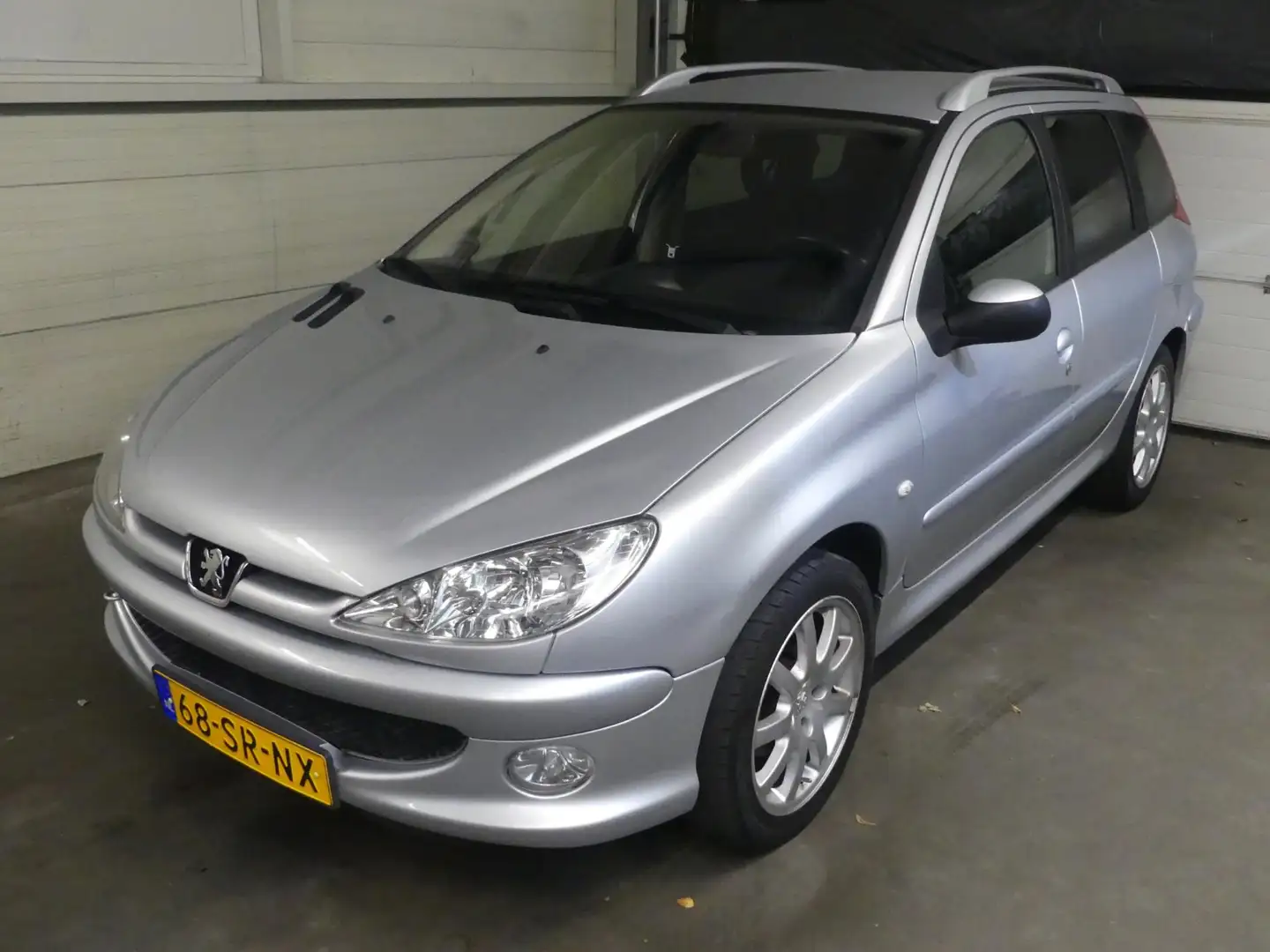 Peugeot 206 SW 1.6-16V Air - Automaat - Weinig KM NAP! Grijs - 1